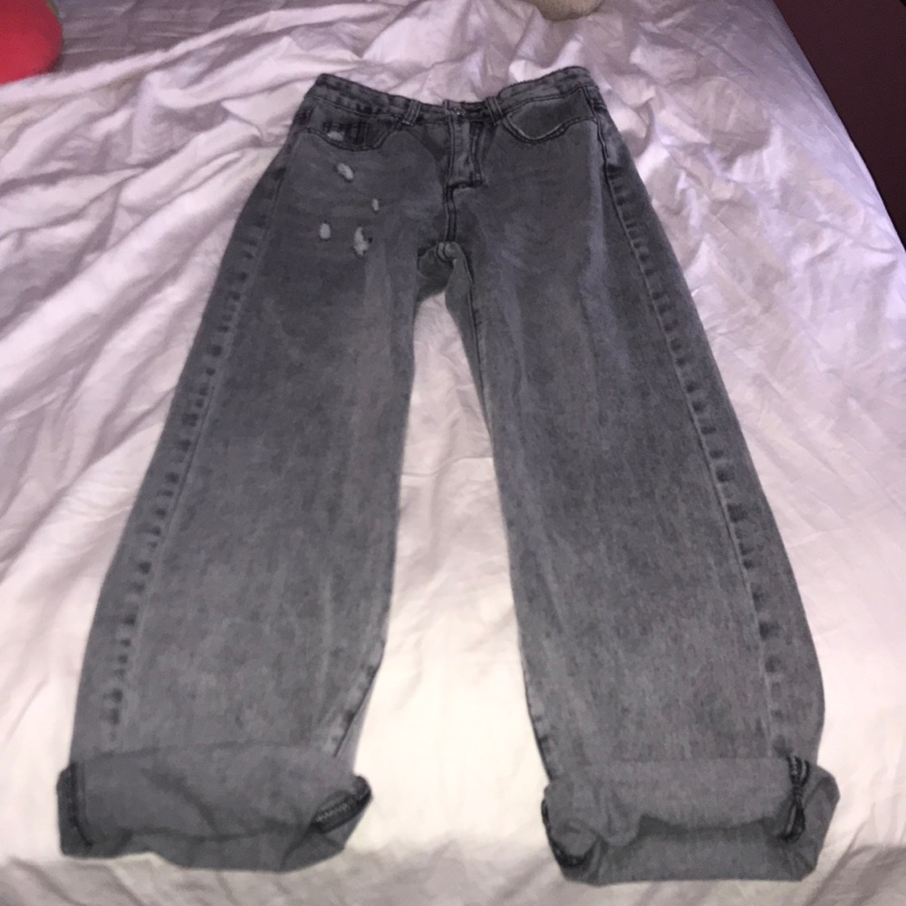 Cute grey boyfriend jeans